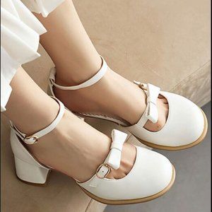 White Bow-Accent D'Orsay Pump